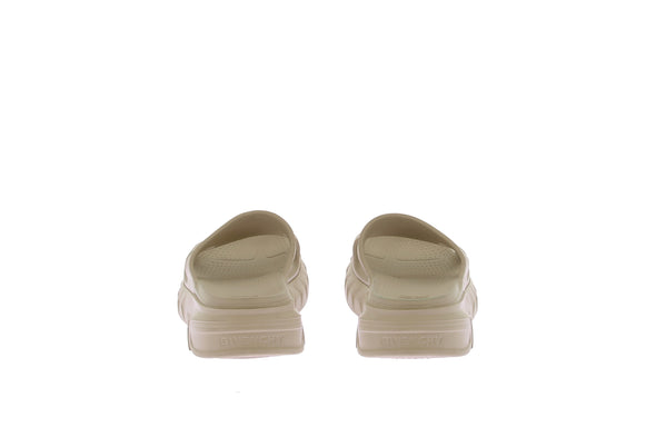 Claquettes beiges