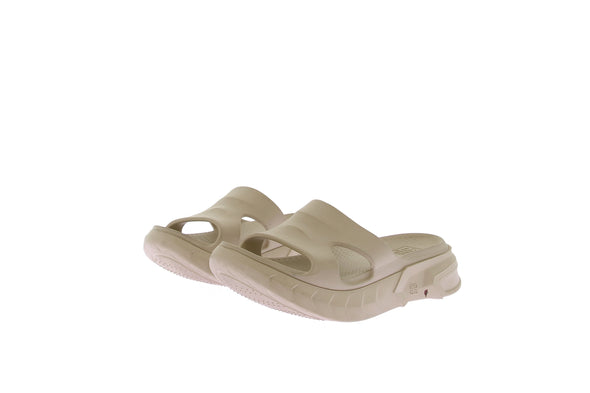 Claquettes beiges