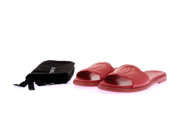 Sandales en cuir vernis