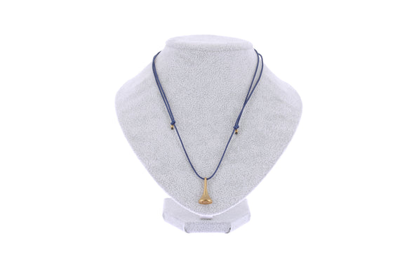 Collier bleu et plaqué or