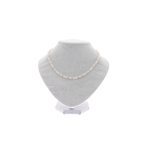 Collier en perles et plaqué or