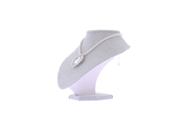 Collier à pendentif argenté