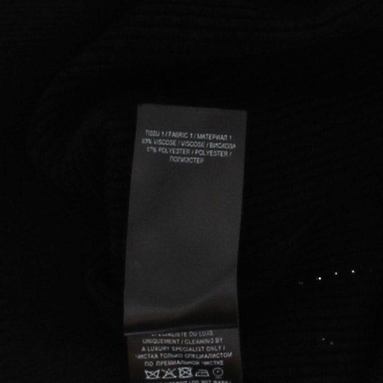 Pull noir