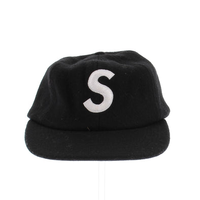 Casquette noire