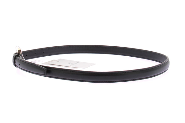 Ceinture noire à boucle dorée