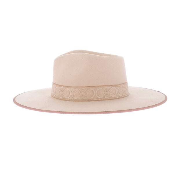 Chapeau beige en laine