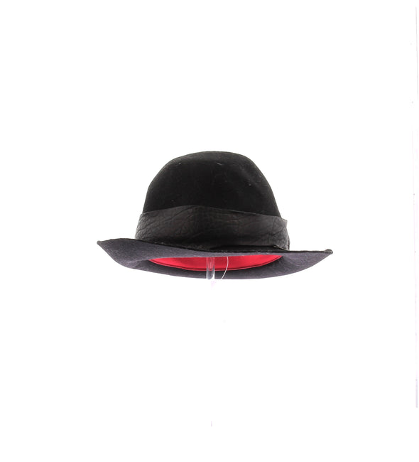 Chapeau en laine et cuir