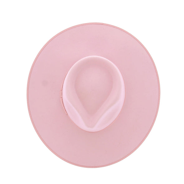 Chapeau rose en laine