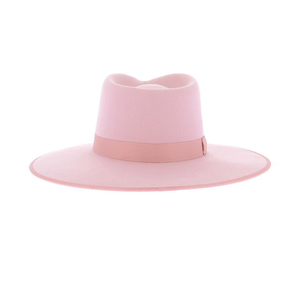 Chapeau rose en laine