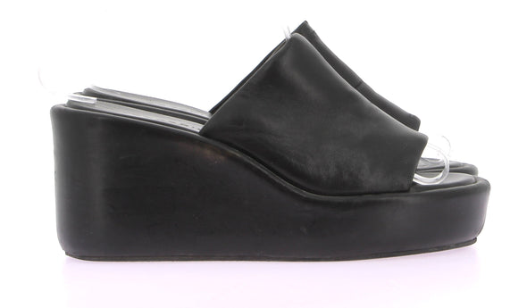 Mules compensées noires