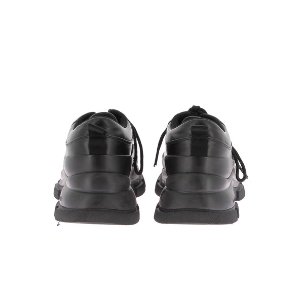 Baskets noires