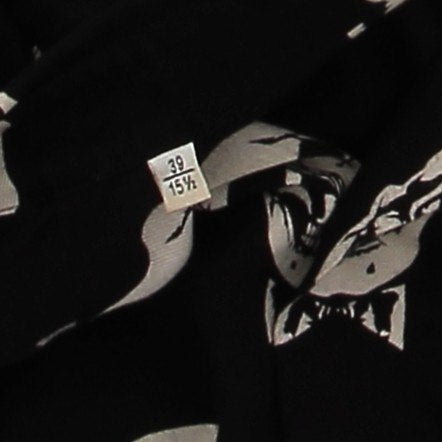 Chemise noire à imprimé