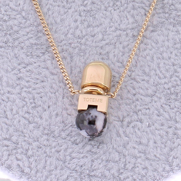 Collier long en jaspe noir