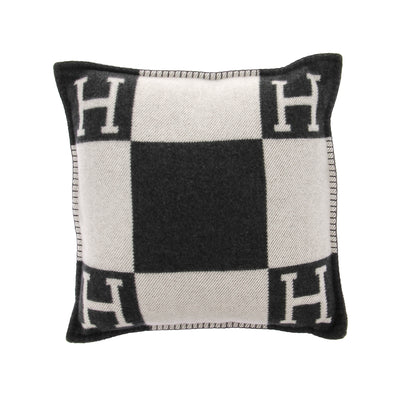 Coussin en laine "Avalon III"