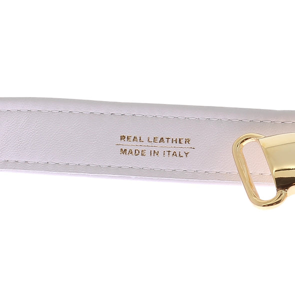 Ceinture blanche à boucle dorée