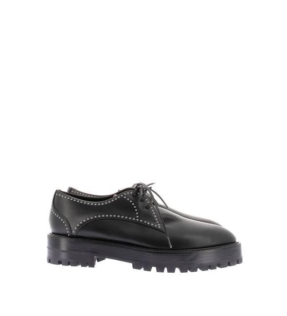 Derbies en cuir cloutées