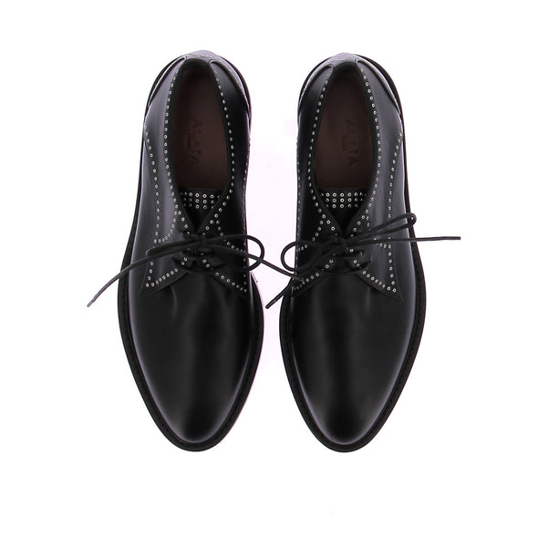 Derbies en cuir cloutées