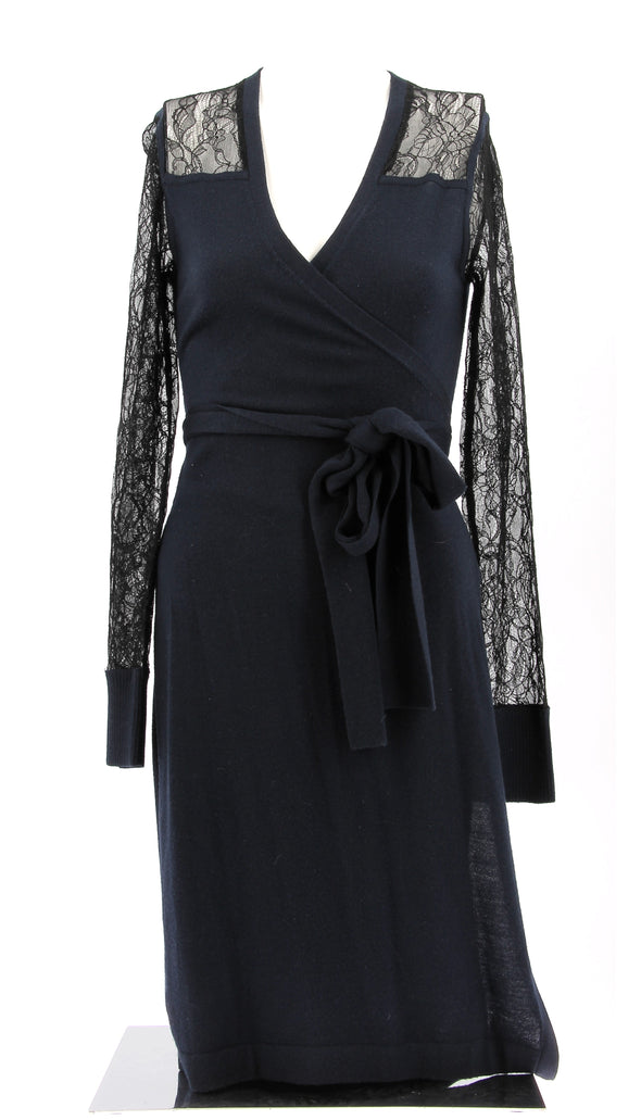 Robe en laine noire