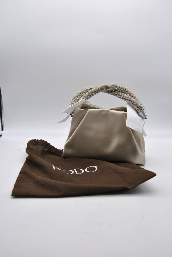 Sac satiné à sangles strassées