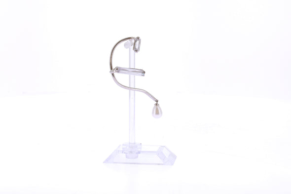 Earcuff argentée avec pierre et perle
