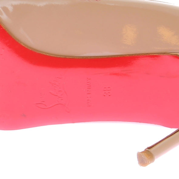 Sandales en cuir vernis beige