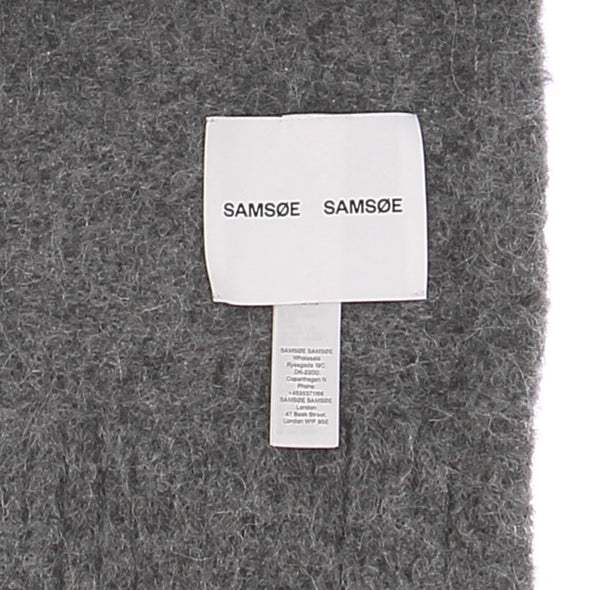 Écharpe en laine grise