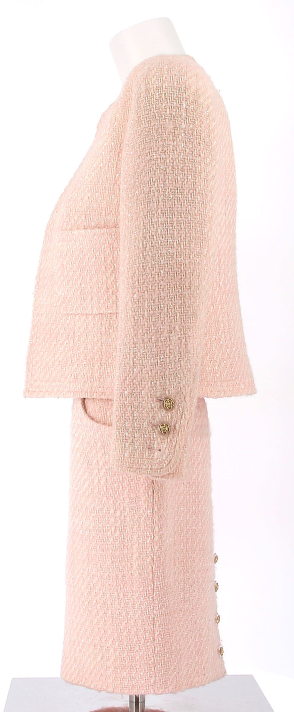 Tailleur en tweed rose