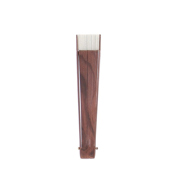 Éventail en bois