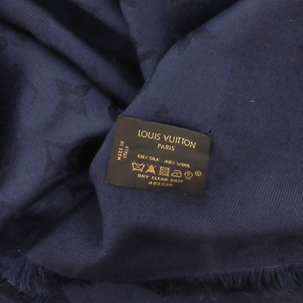 Foulard en mélange de laine et soie