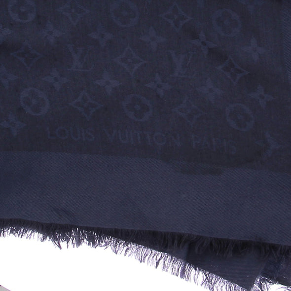 Foulard en mélange de laine et soie