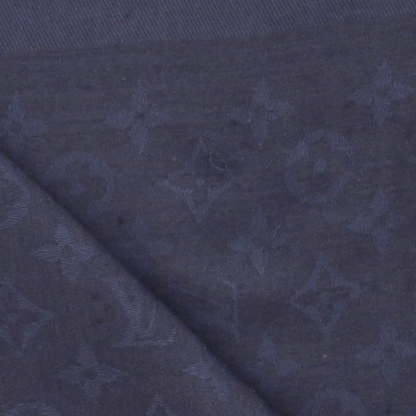 Foulard en mélange de laine et soie