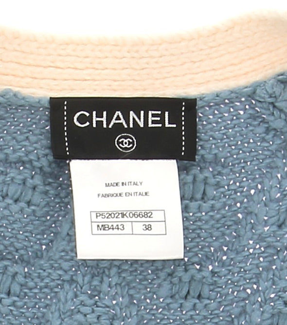 Cardigan bleu clair et crème