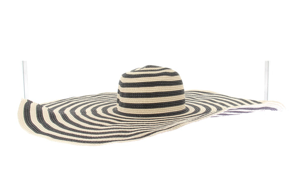 Grand chapeau rayé