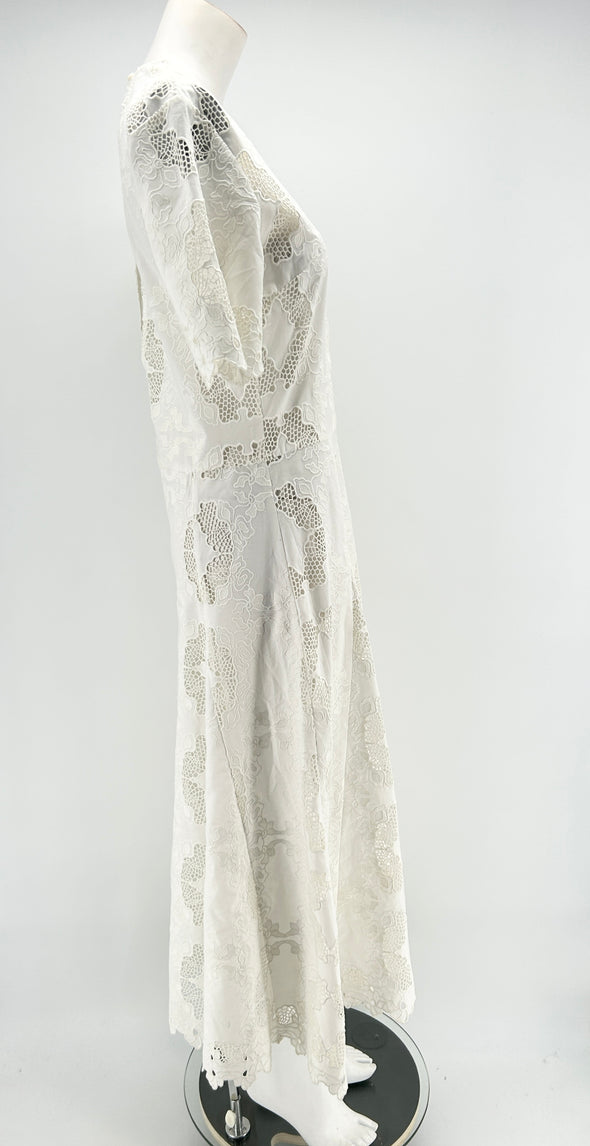 Robe en broderie anglaise