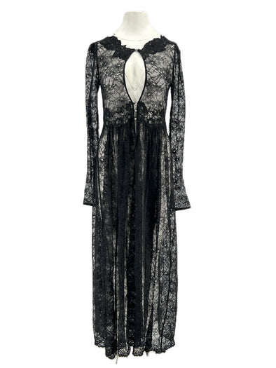 Robe en dentelle noire