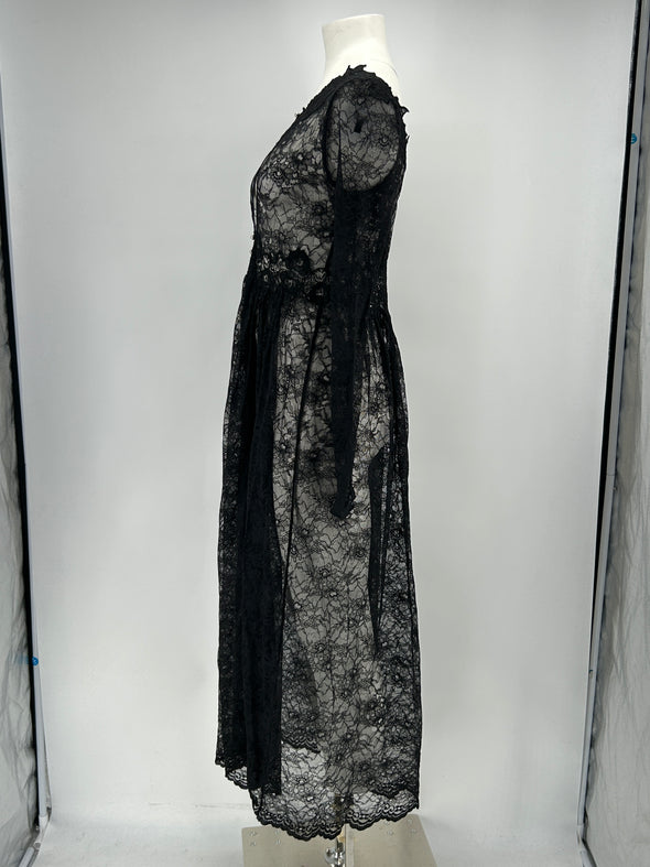 Robe en dentelle noire