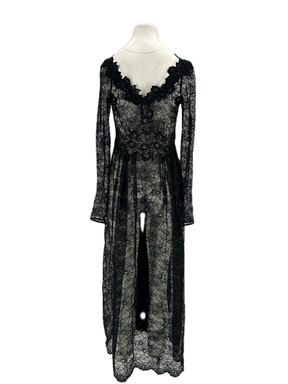 Robe en dentelle noire