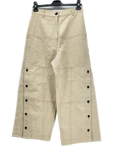 Pantalon large beige avec boutons