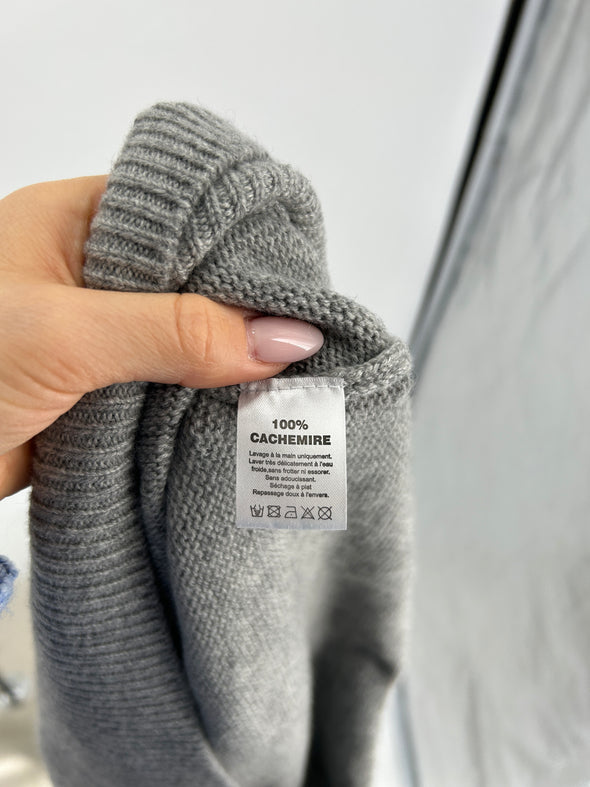 Pull en cachemire gris