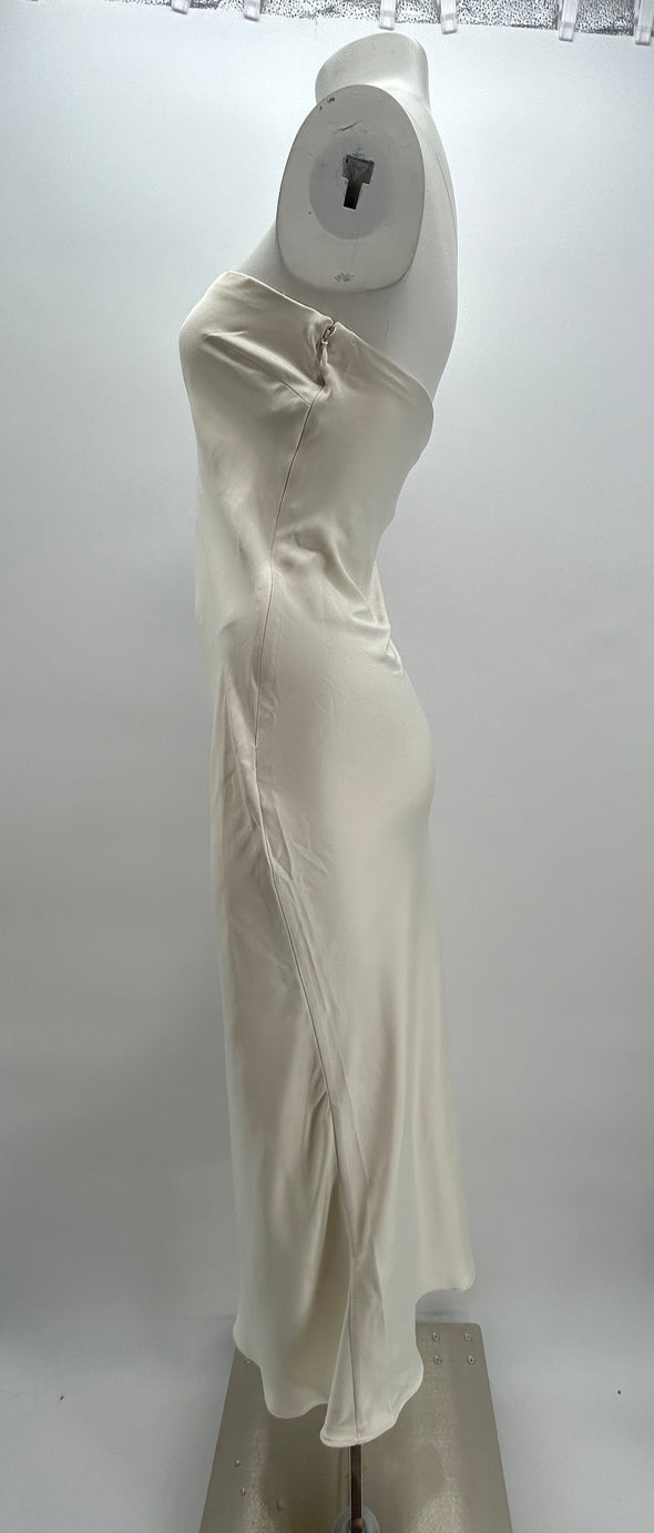 Robe bustier satinée blanche