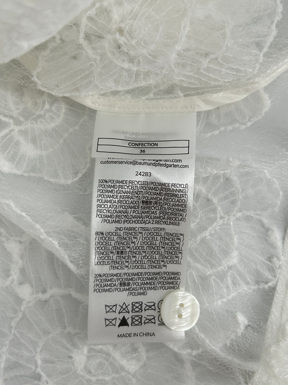 Chemise en dentelle