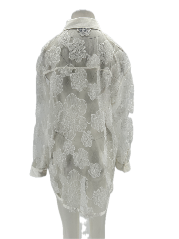 Chemise en dentelle