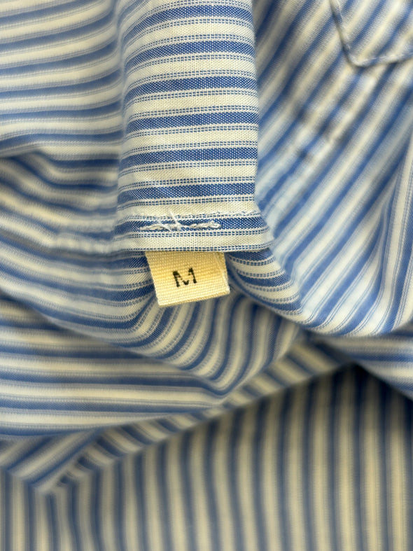 Chemise rayée blanche et bleue