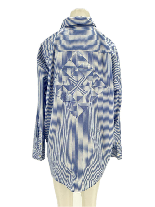 Chemise rayée blanche et bleue