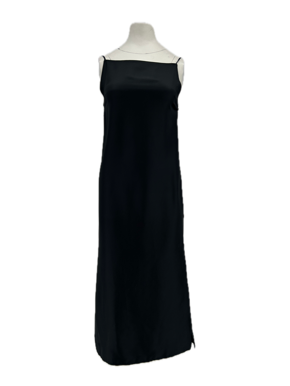 Robe en soie noire "Sulum"