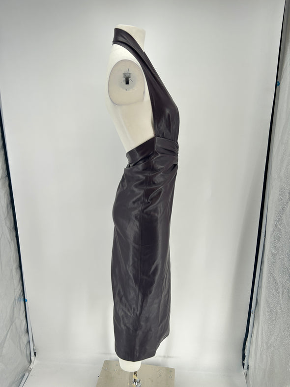 Robe marron en similicuir