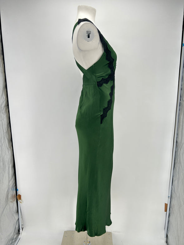 Robe satinée verte