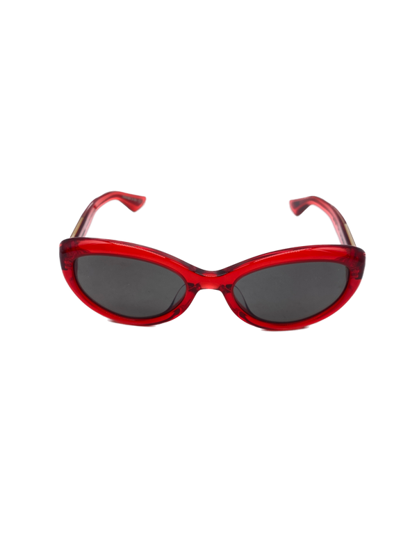 Lunettes de soleil rouges