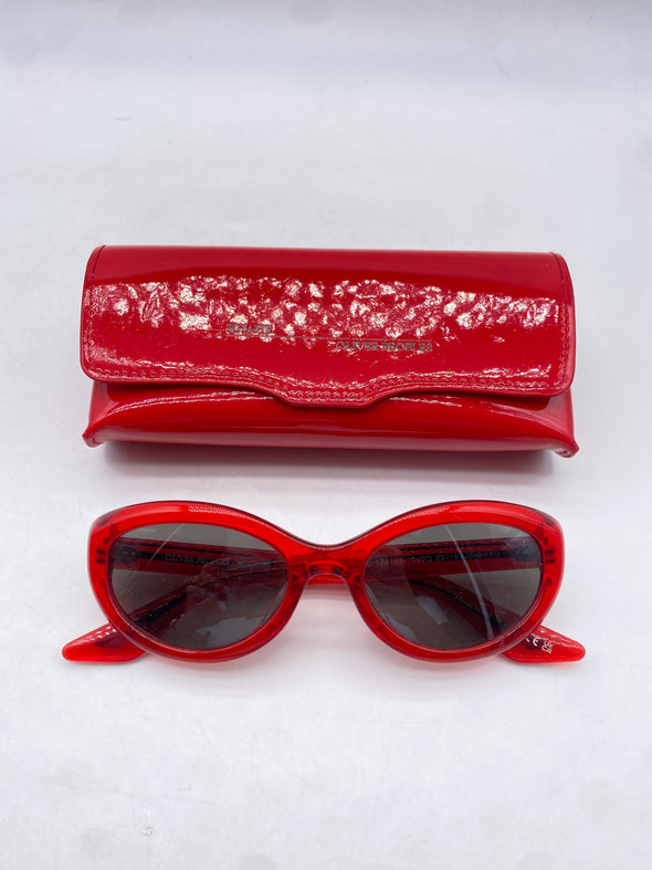 Lunettes de soleil rouges