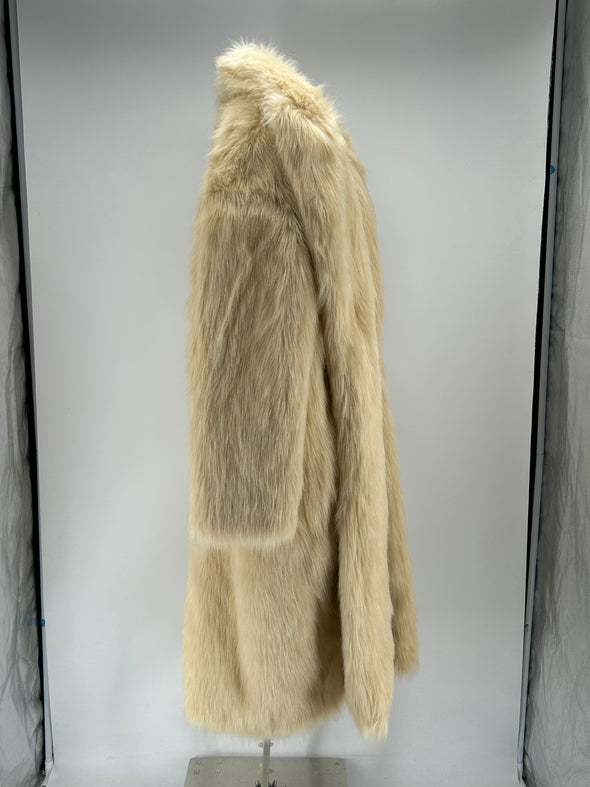 Manteau en fausse fourrure
